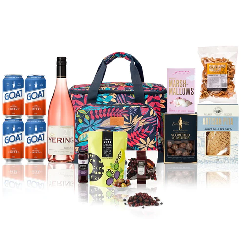 https://thecolmsliehotel.com.au/wp-content/uploads/2023/09/V232-PGHR0064_picnic-cooler-bag-gift-hamper-7515842_00.webp